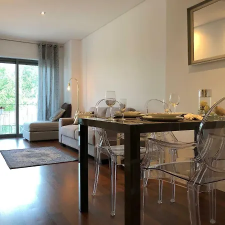 Apartment Deluxe - Train Station, Center