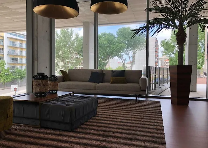 Deluxe - Train Station, Center 아파트 아베이루